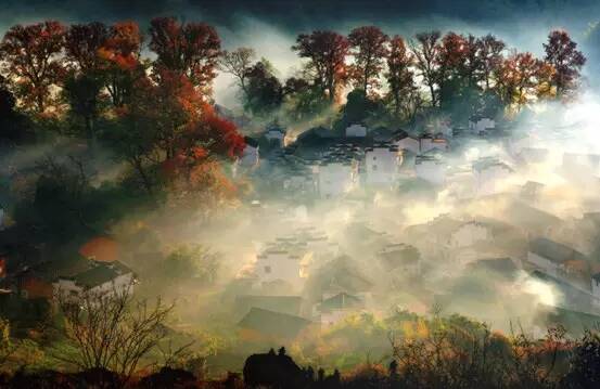 一生痴绝处，无梦到徽州！